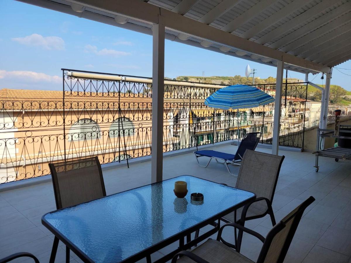 Kiki'S Penthouse Apartment Corfu  ภายนอก รูปภาพ