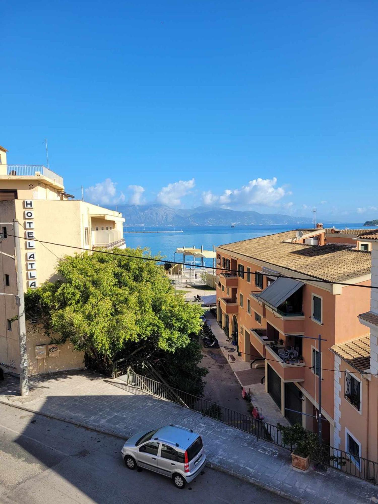 Kiki'S Penthouse Apartment Corfu  ภายนอก รูปภาพ
